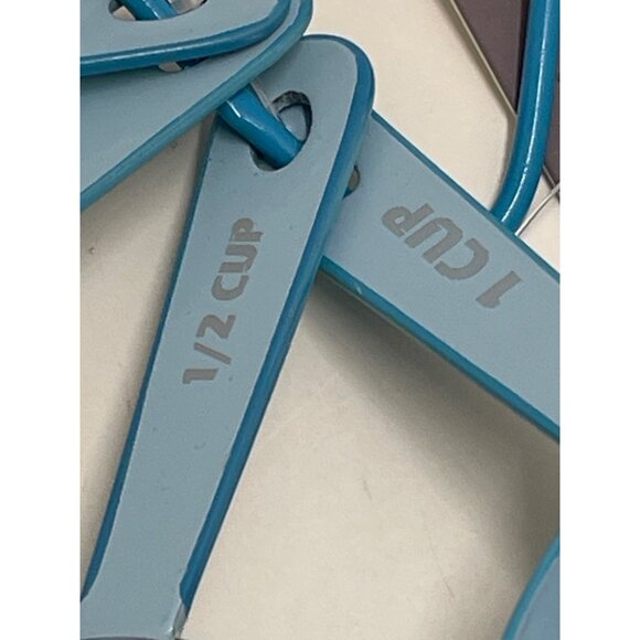 Bohemian 4-Piece Stainless Steel Measuring Cup Set 1 Cup 1/2 1/3 1/4 Blue Finish - Picture 2 of 8